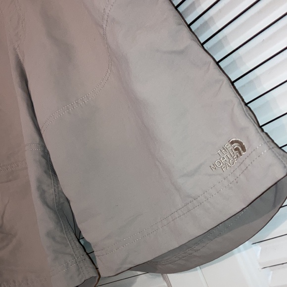 The North face men’s shorts button up Size 34 - Picture 4 of 6